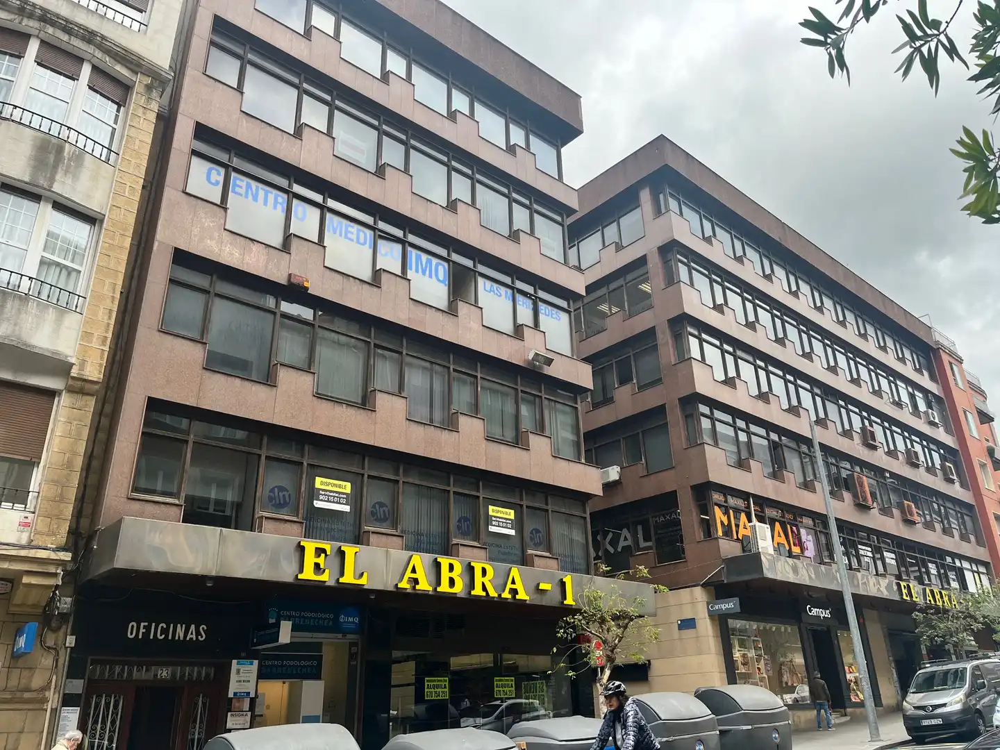 Oficina con ascensor en alquiler en Calle las Mercedes Kalea 23