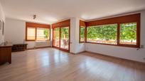 Living room of Flat for sale in Sant Feliu de Guíxols  with Heating, Parquet flooring and Terrace