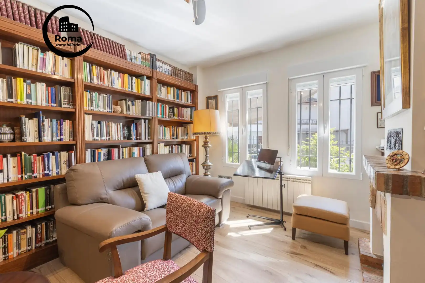 Sala de estar de Casa o chalet en venta en Albolote con Aire acondicionado, Calefacción y Jardín privado