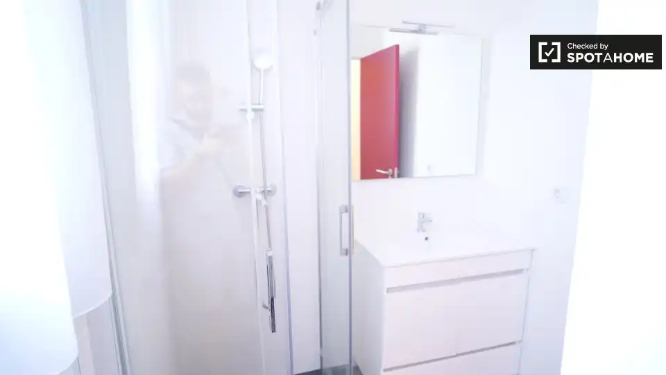 Room in Triana Oeste