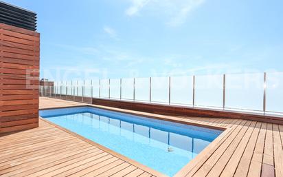 Swimming pool of Attic for sale in  Barcelona Capital  with Air Conditioner, Heating and Parquet flooring