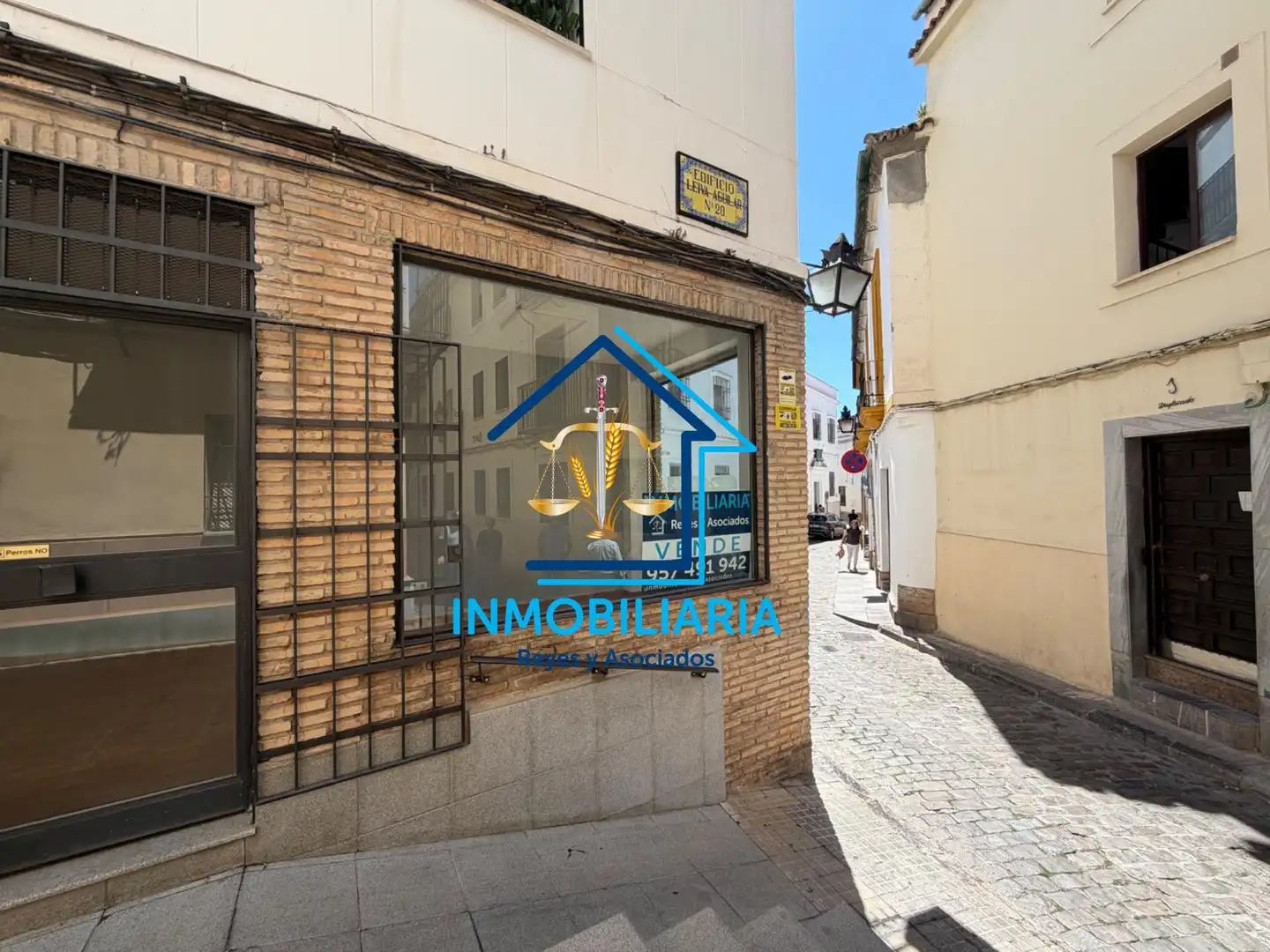 Vista exterior de Local en venta en Córdoba con Aire acondicionado