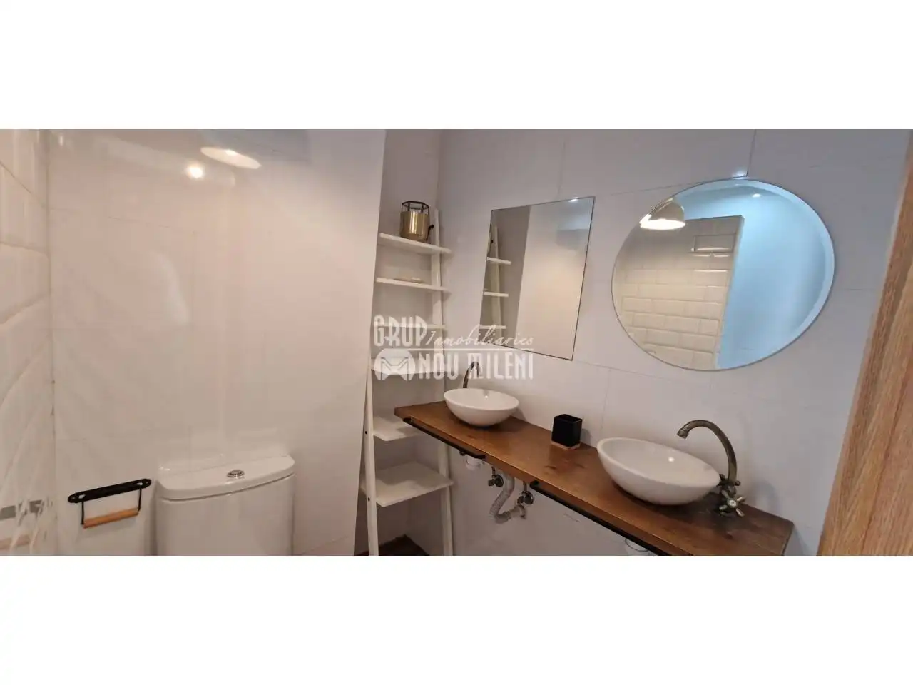 Bathroom of Flat for sale in Silla  with Air Conditioner, Heating and Parquet flooring