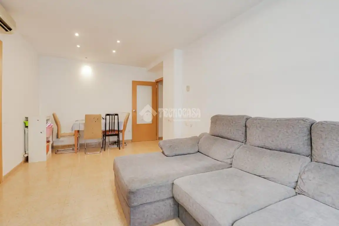 Sala d'estar de Pis en venda en Terrassa amb Aire condicionat i Calefacció