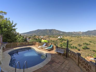 Casa amb piscina en venda a Campo de Mijas
