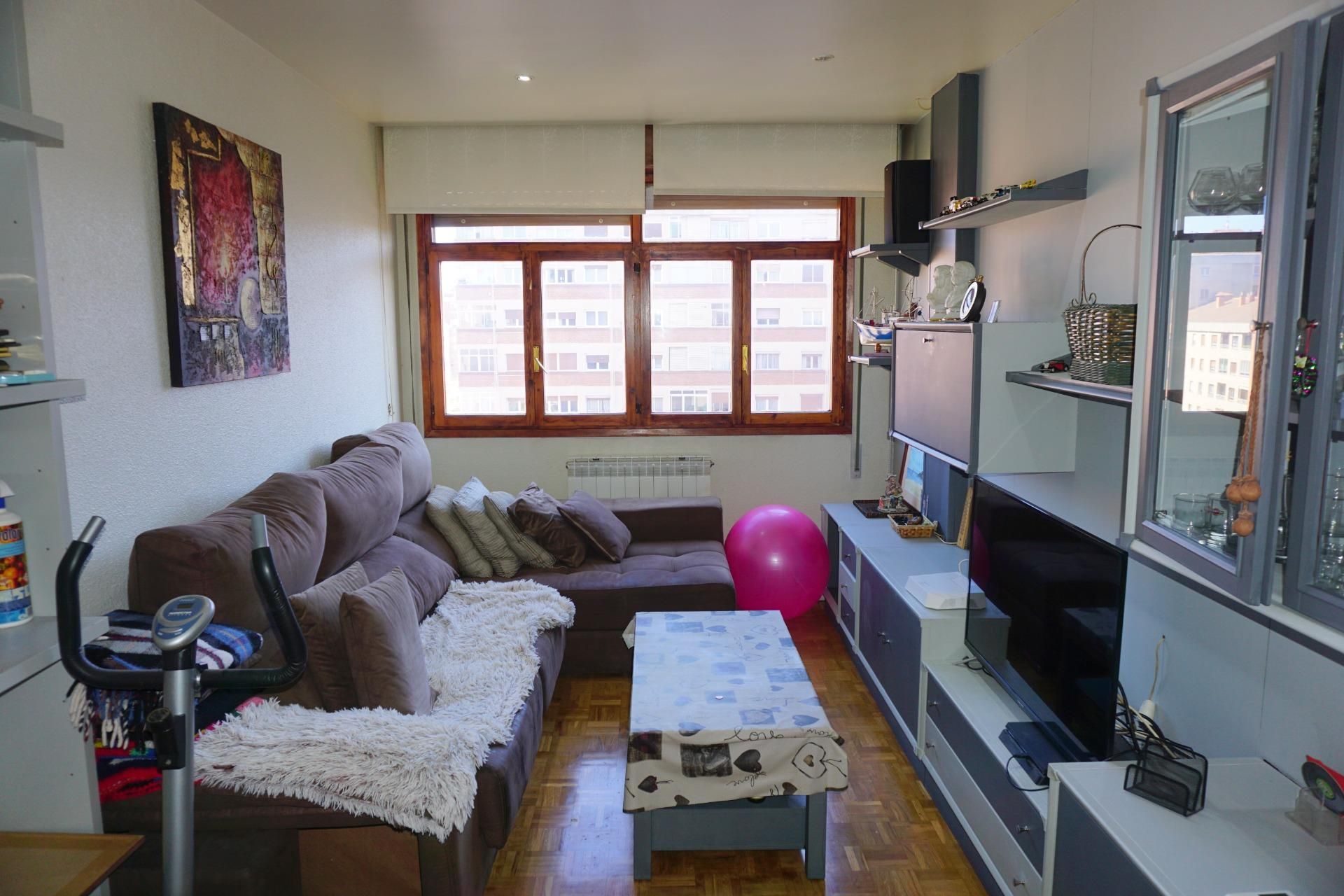 Living room of Flat for sale in Vitoria - Gasteiz  with Heating, Terrace and Storage room