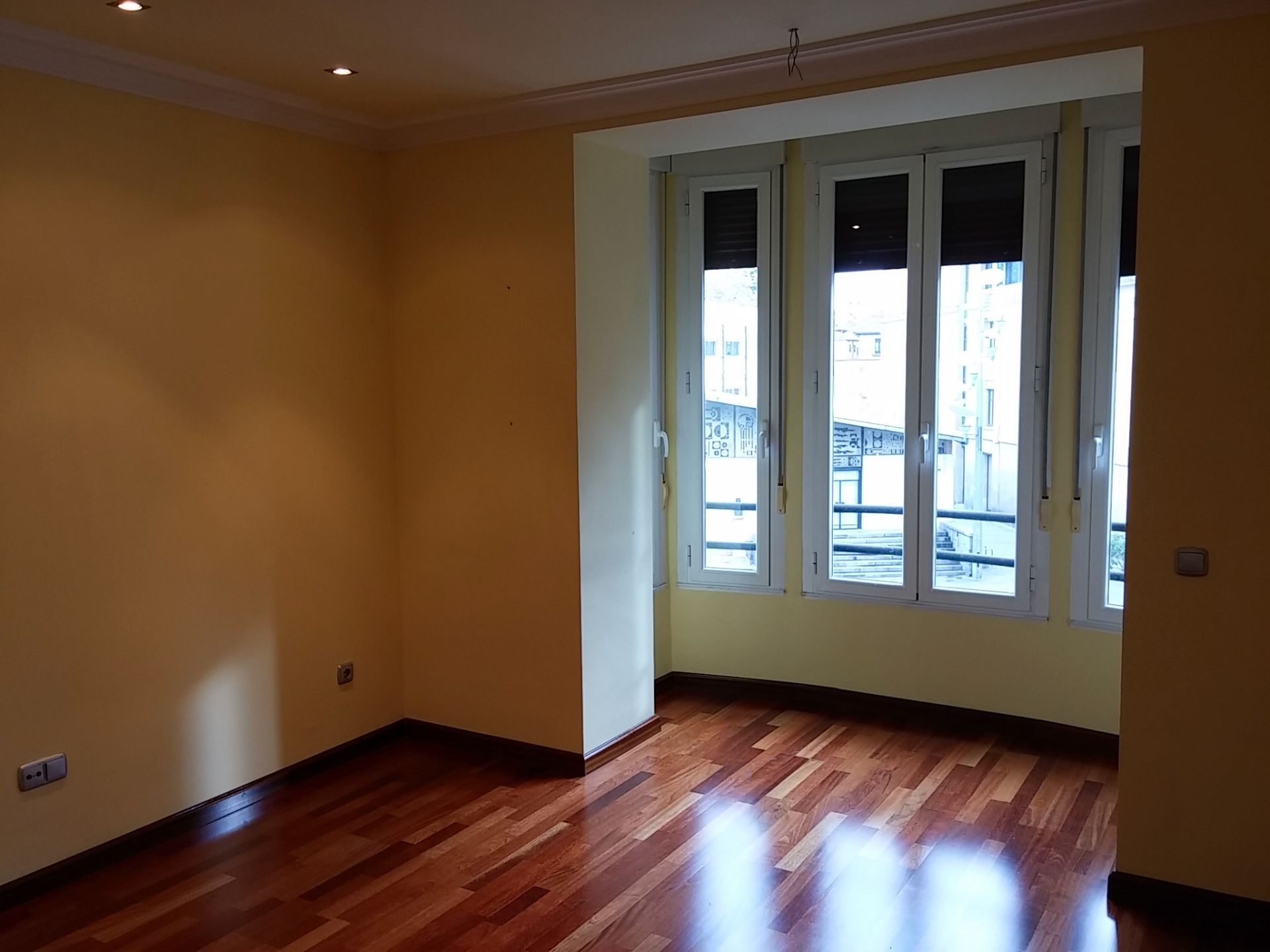 Habitación de Piso de alquiler en León Capital  con Calefacción, Horno y Lavadora