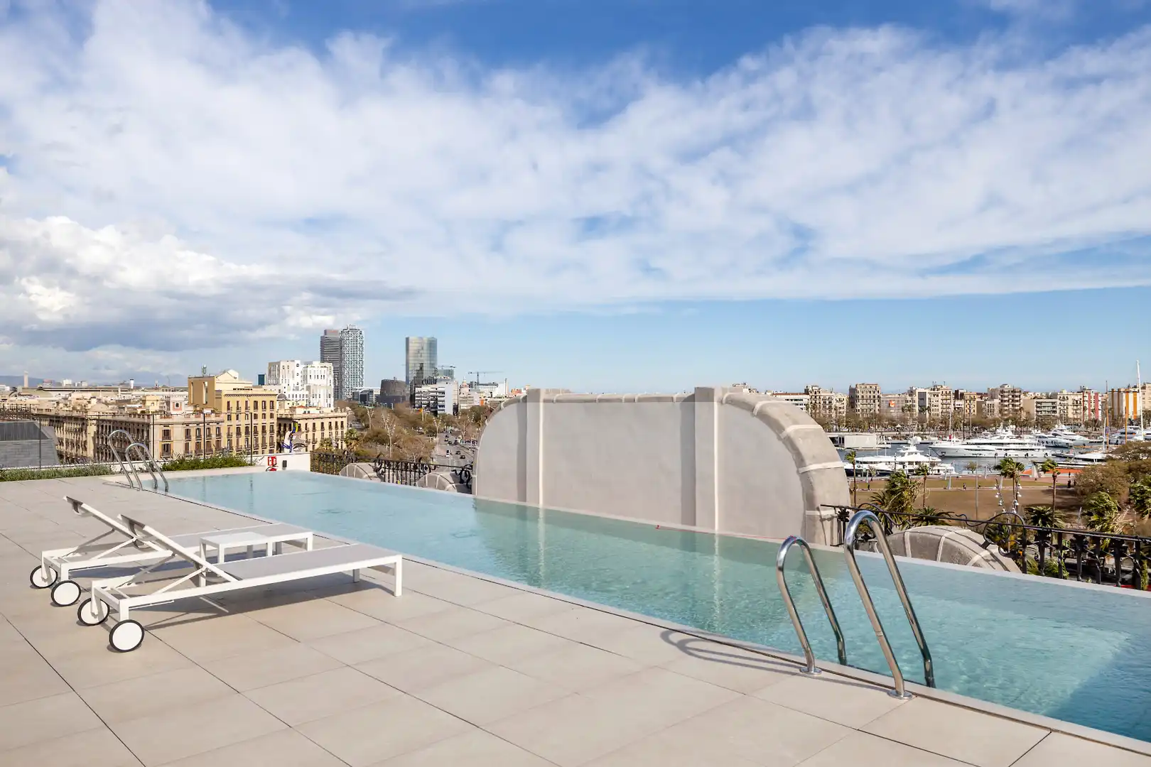 Terrassa de Apartament de lloguer en Barcelona amb Aire condicionat, Calefacció i Parquet