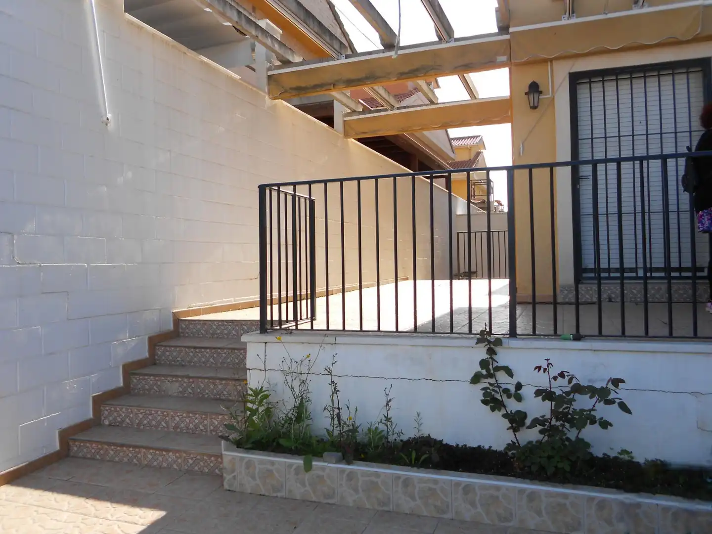 Terrasse von Einfamilien-Reihenhaus zum Verkauf in Murcia mit Klimaanlage, Heizung und Privatgarten