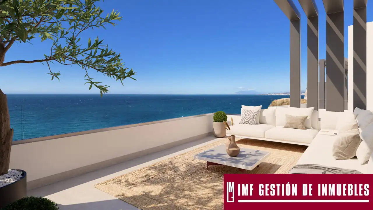 Terrassa de Casa adosada en venda en Vélez-Málaga amb Aire condicionat, Jardí privat i Terrassa