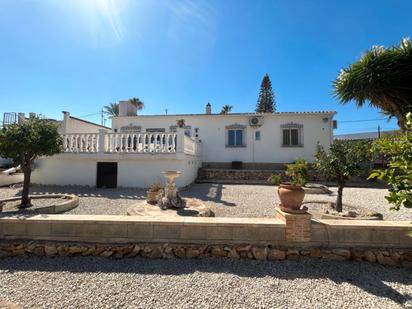 Exterior view of House or chalet for sale in L'Alfàs del Pi  with Air Conditioner, Terrace and Swimming Pool