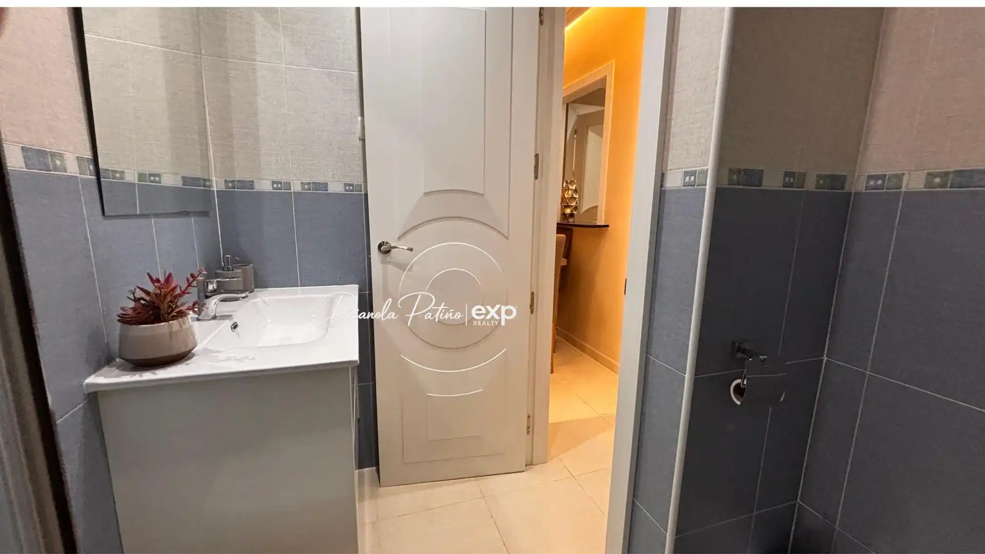 Bany de Apartament en venda en Oropesa del Mar / Orpesa amb Aire condicionat, Jardí privat i Terrassa