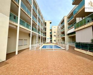 Swimming pool of Flat for sale in Torreblanca  with Air Conditioner, Terrace and Balcony