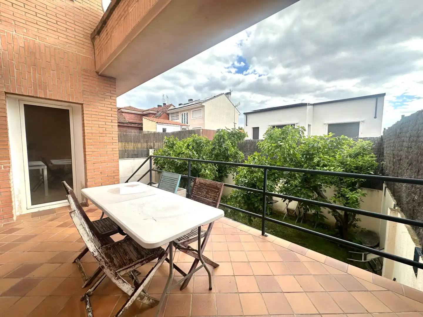 Terraza de Casa adosada en venta en Madrid con Aire acondicionado, Calefacción y Jardín privado