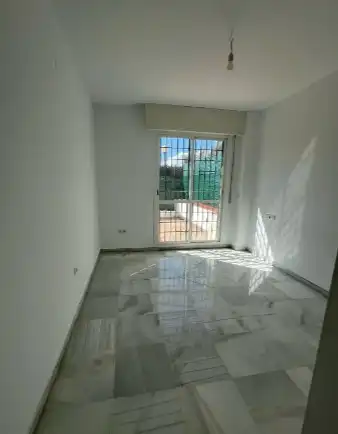 Wohnung mit Terrasse zum Verkauf in Nueva Andalucía, imagen 6