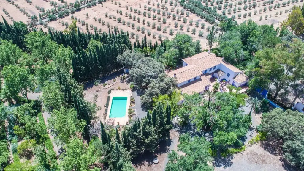Casa rústica amb terrassa en venda a Archidona, imagen 3