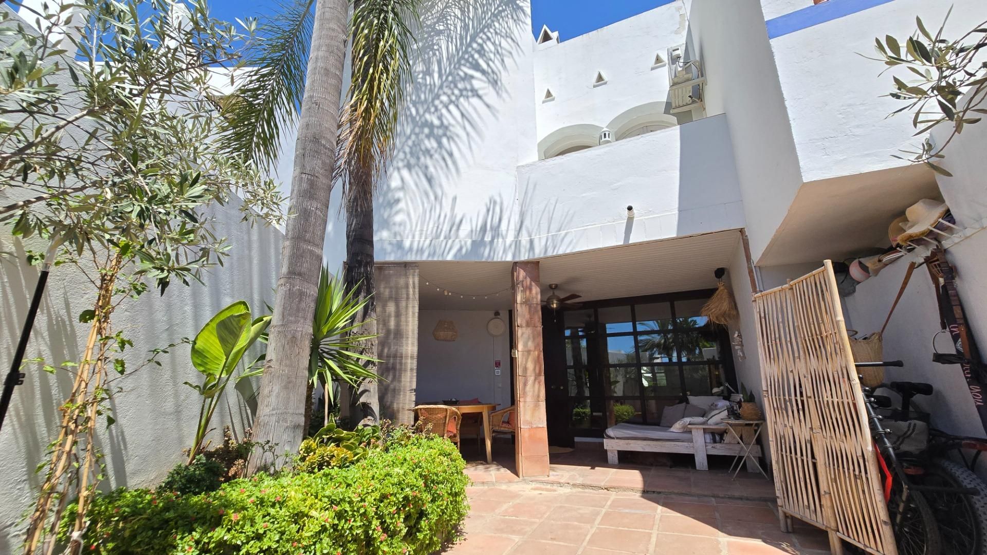 Jardí de Casa adosada en venda en Marbella amb Aire condicionat, Jardí privat i Parquet