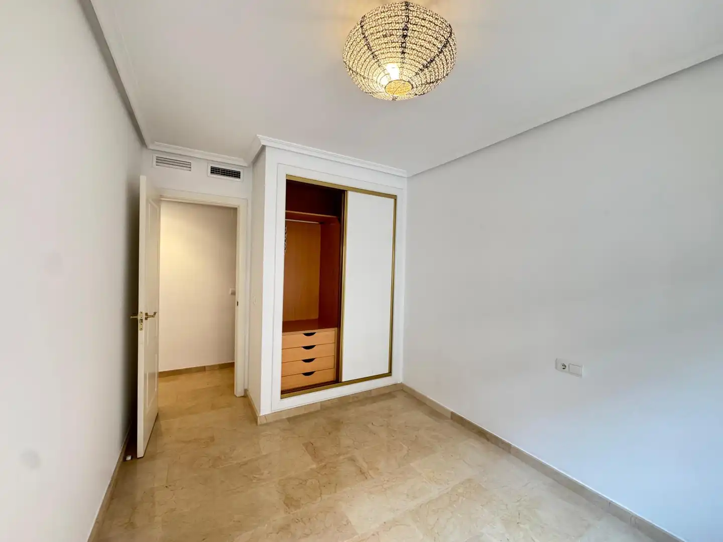 Habitación de Piso de alquiler en Alicante / Alacant con Aire acondicionado