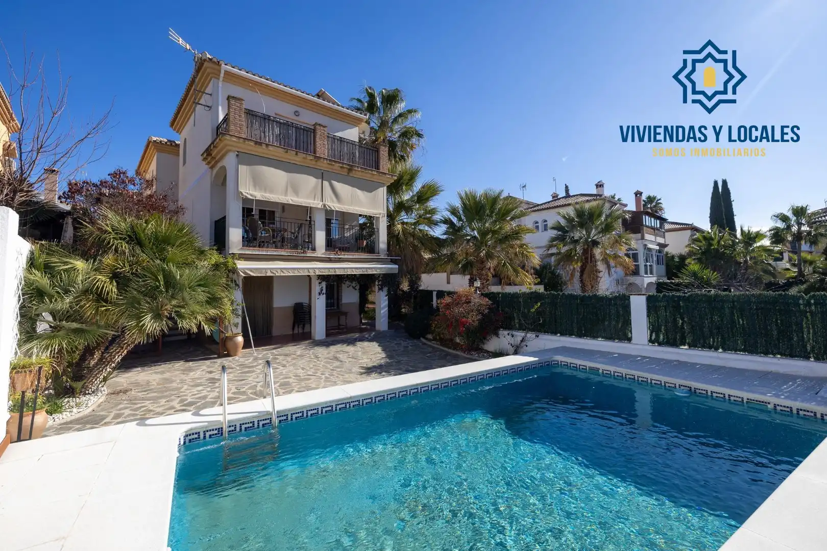 Villa mit Terrasse zum Verkauf in Urbanizaciones