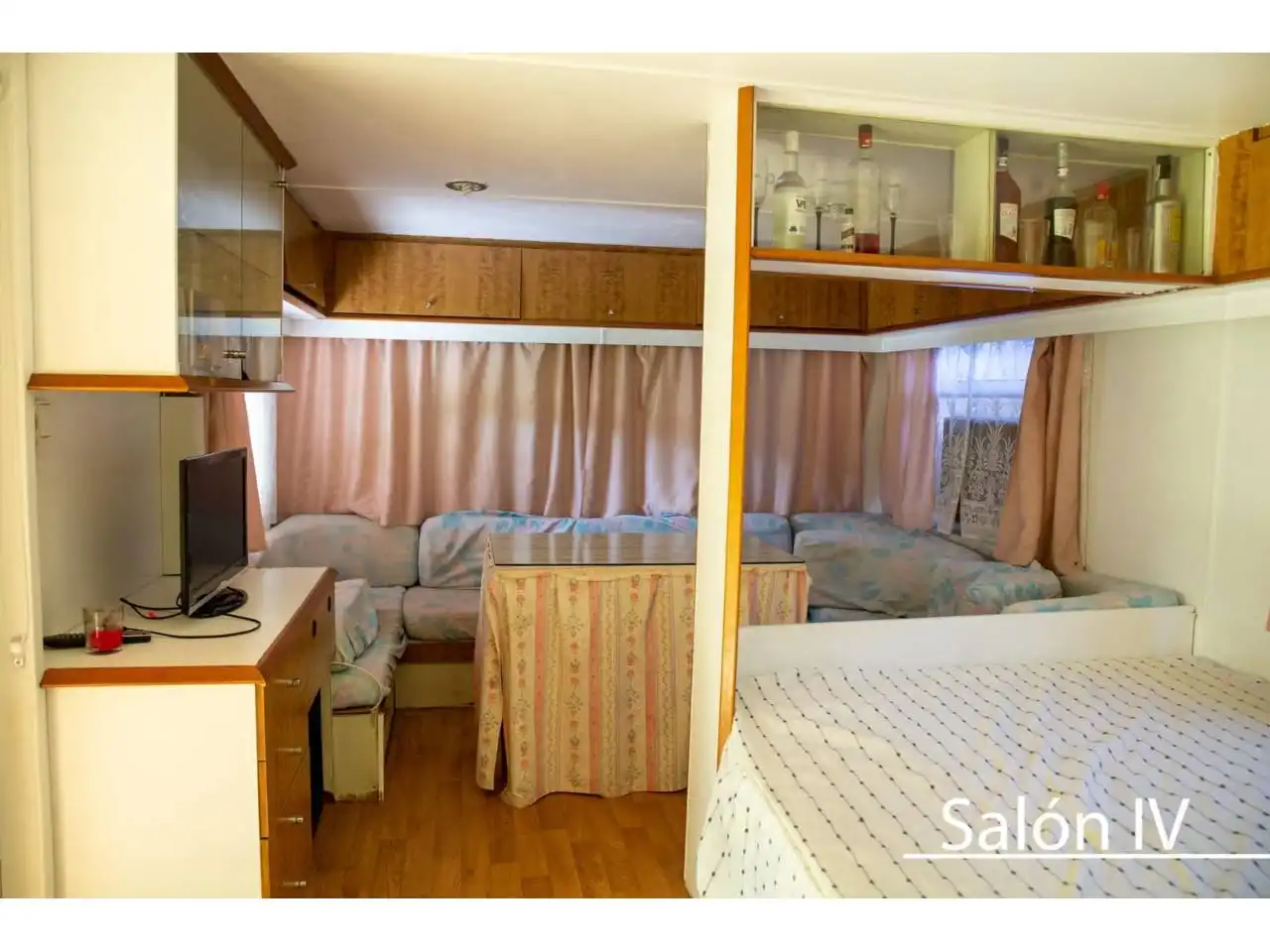 Habitación de Casa o chalet en venta en Carmona con Aire acondicionado, Calefacción y Jardín privado