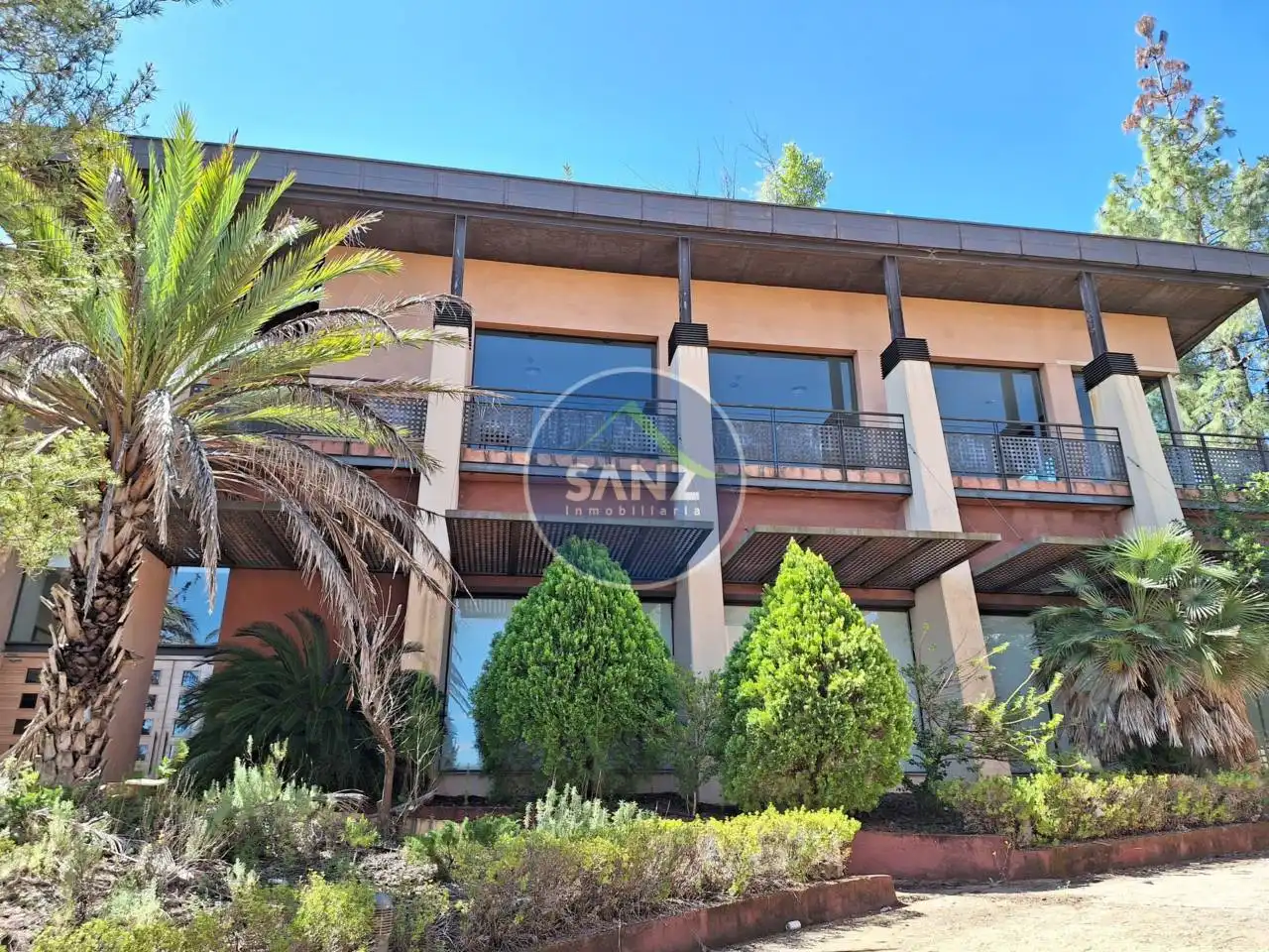 Hotel in vendita a Camino Poligono 9, imagen 2