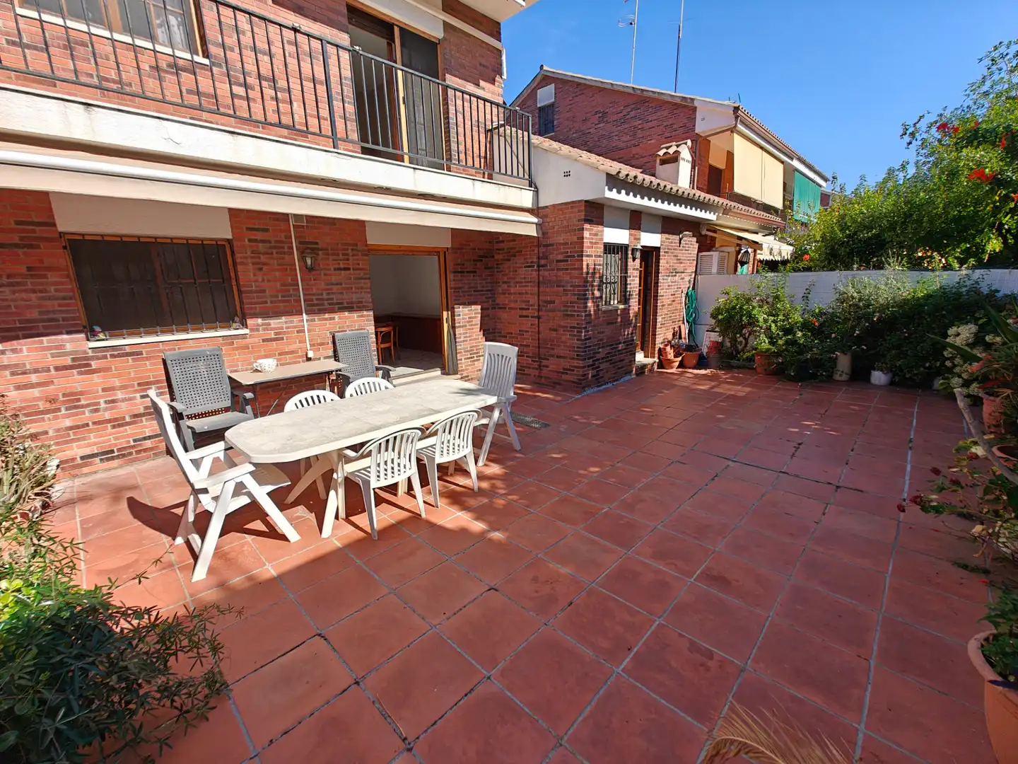 Haus mit Terrasse zum Verkauf in Sector Est