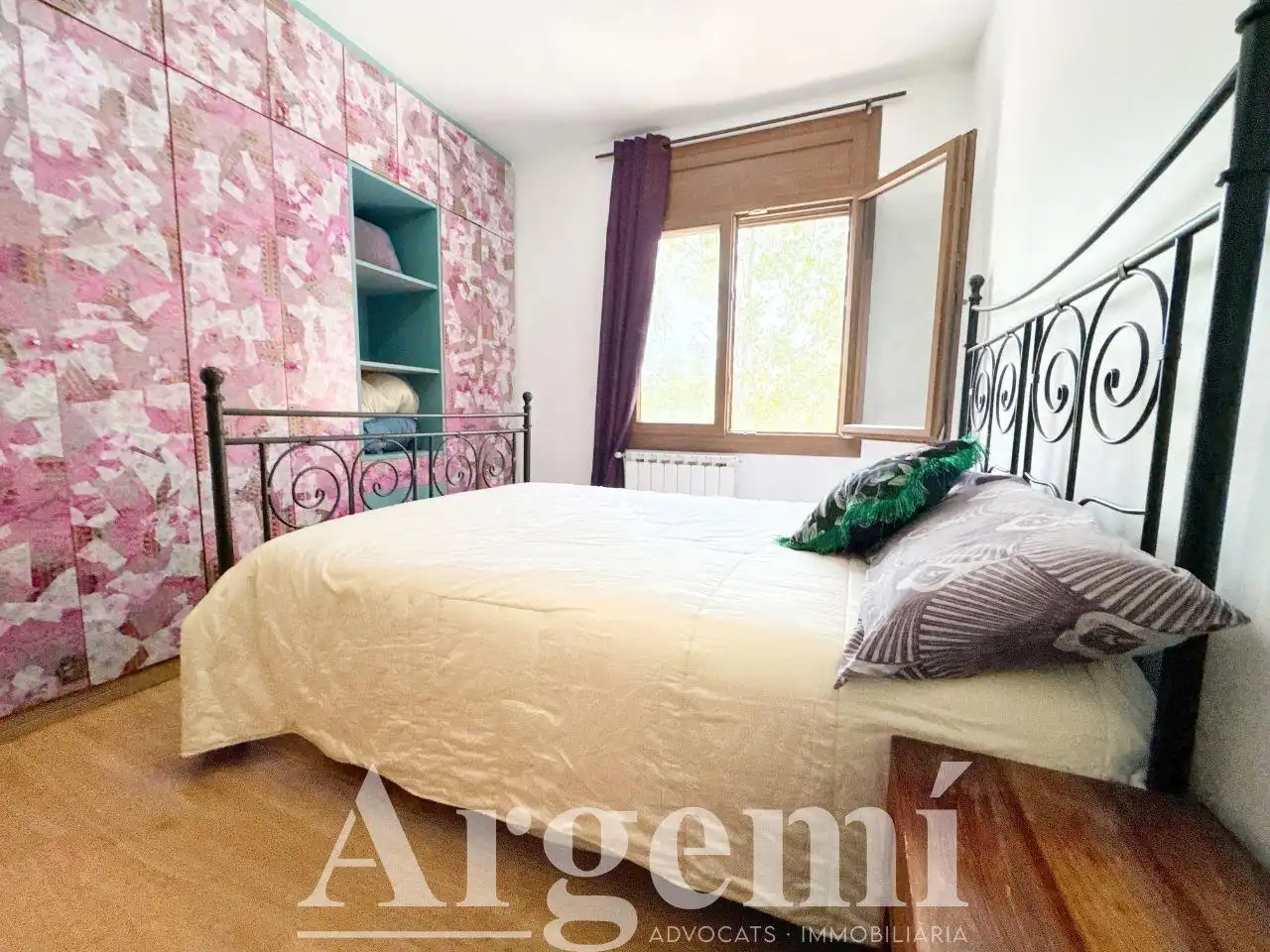 Habitación de Casa adosada en venta en Palau-solità i Plegamans con Calefacción, Jardín privado y Trastero