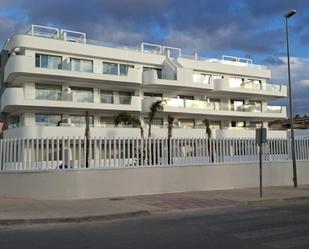 Vista exterior de Estudi en venda en Orihuela amb Piscina comunitària