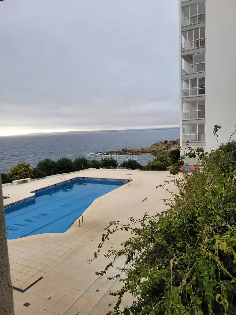 Apartamento con piscina en venta en Carretera Canyelles 12
