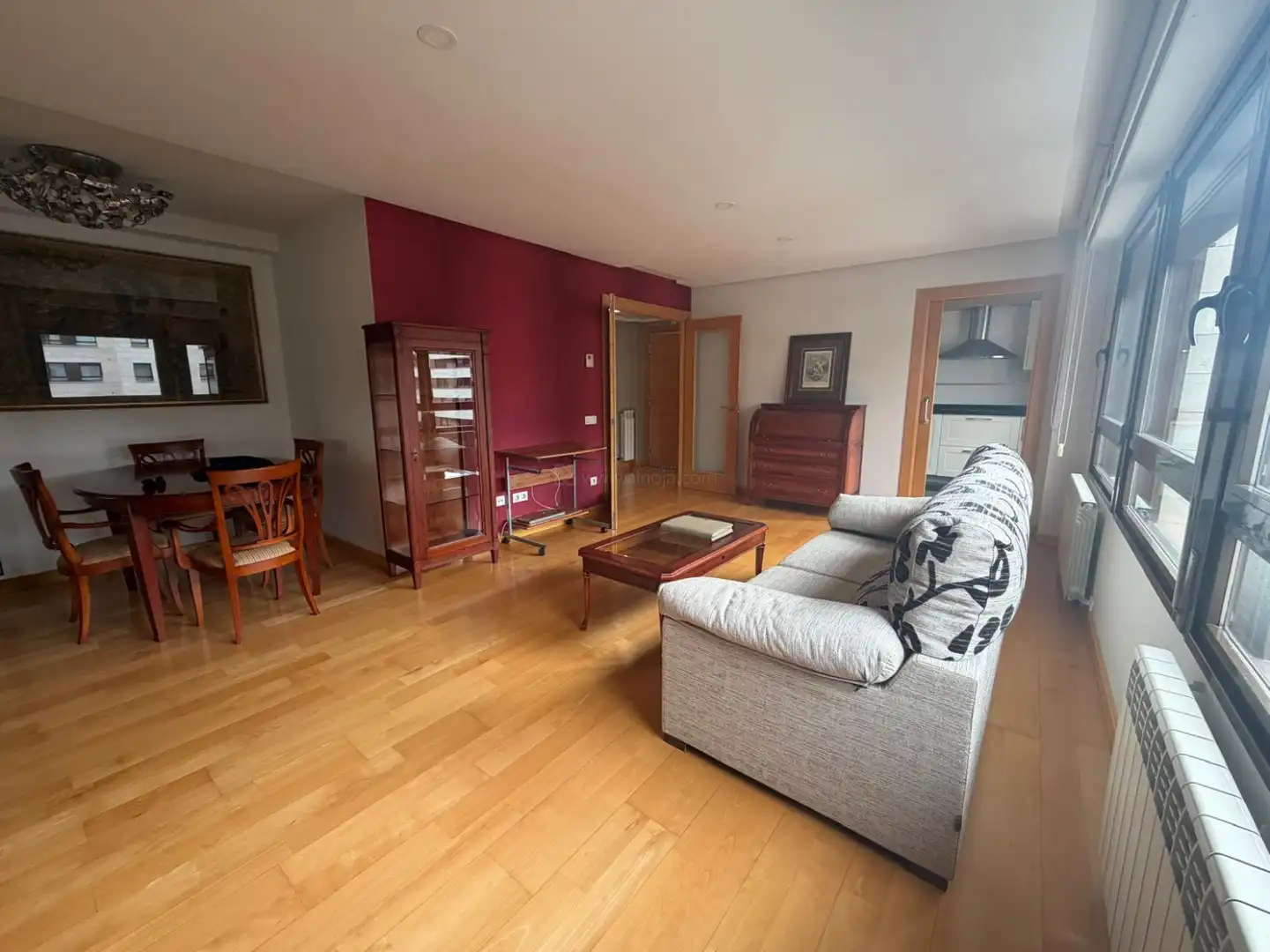 Sala de estar de Piso en venta en  Logroño con Calefacción, Parquet y Terraza