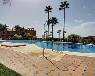 Swimming pool of Apartment for sale in Benahavís  with Air Conditioner, Terrace and Swimming Pool