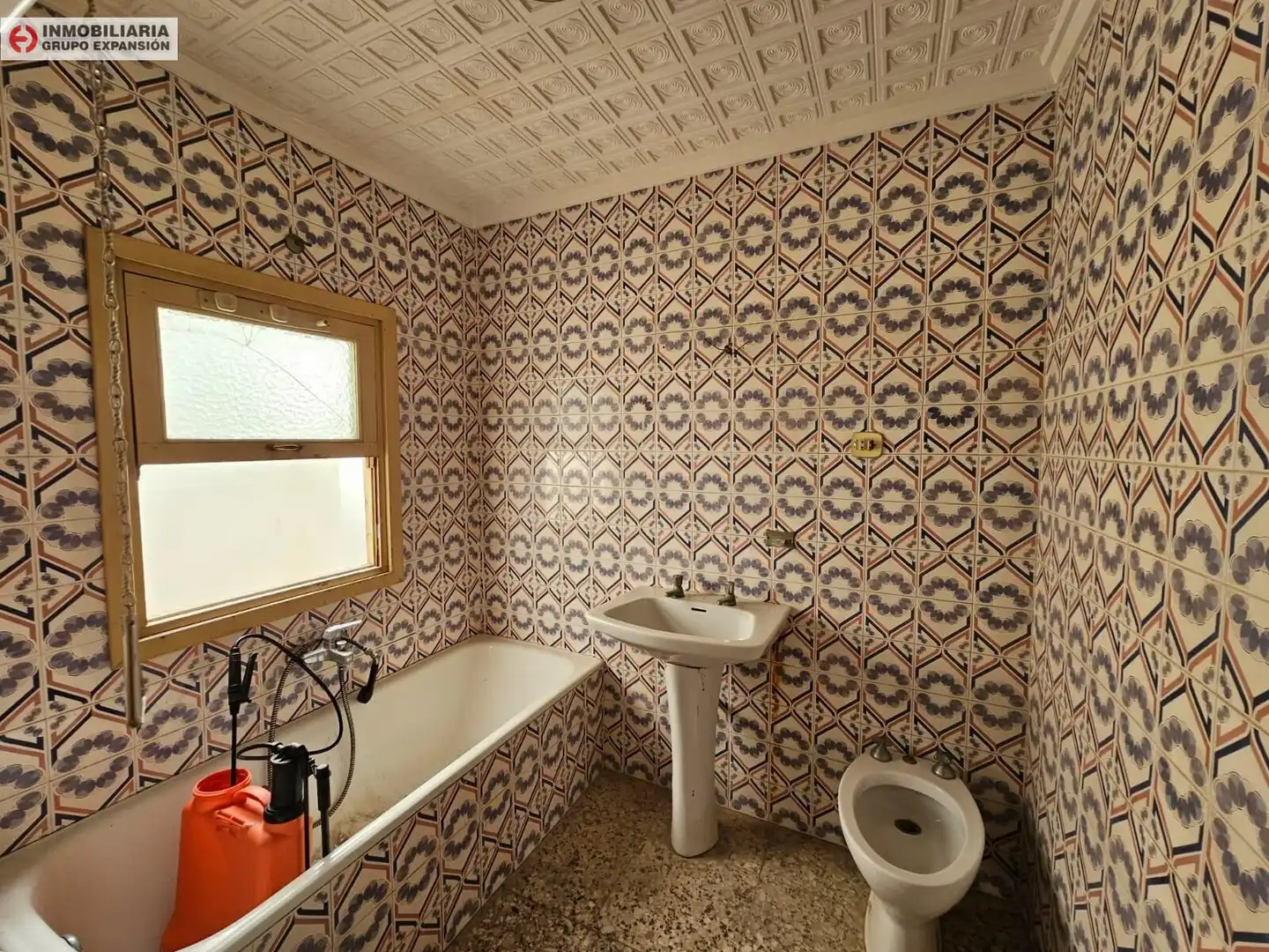 Bathroom of Houses for sale in Aspe  with Heating, Terrace and Storage room
