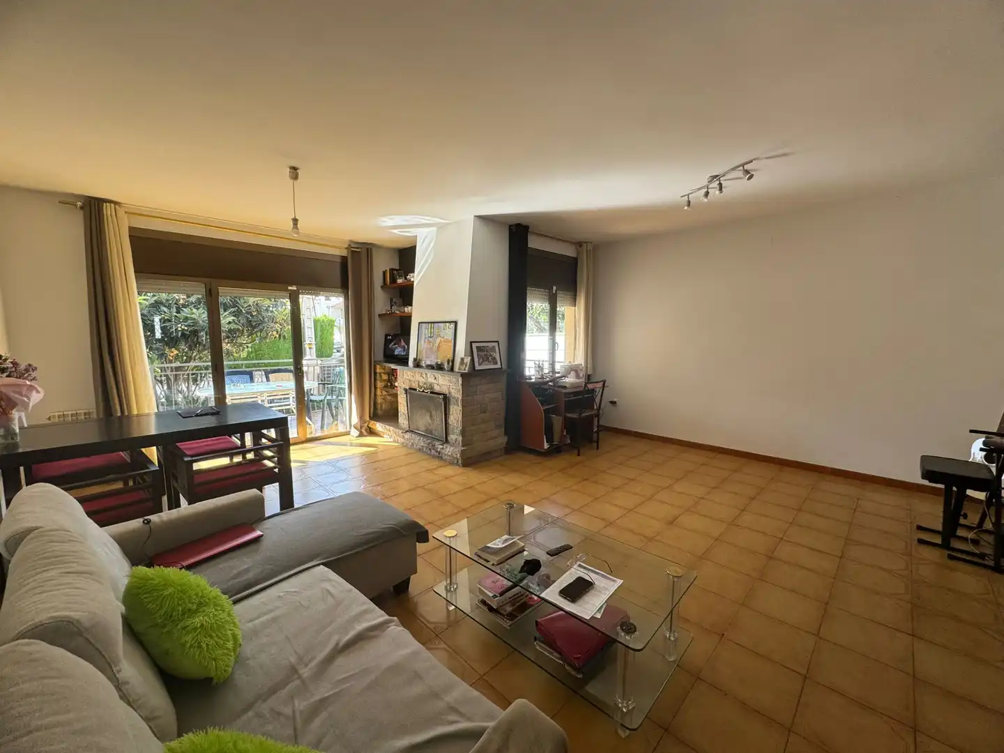 Sala de estar de Casa adosada de alquiler en Calafell con Calefacción, Terraza y Amueblado