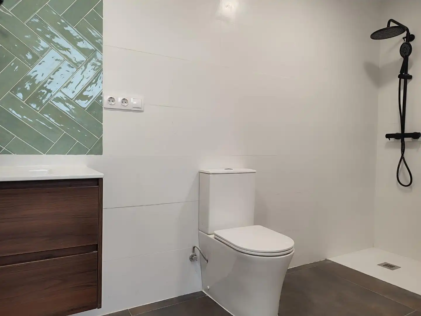 Badezimmer von Geschaftsraum zur Miete in Valencia
