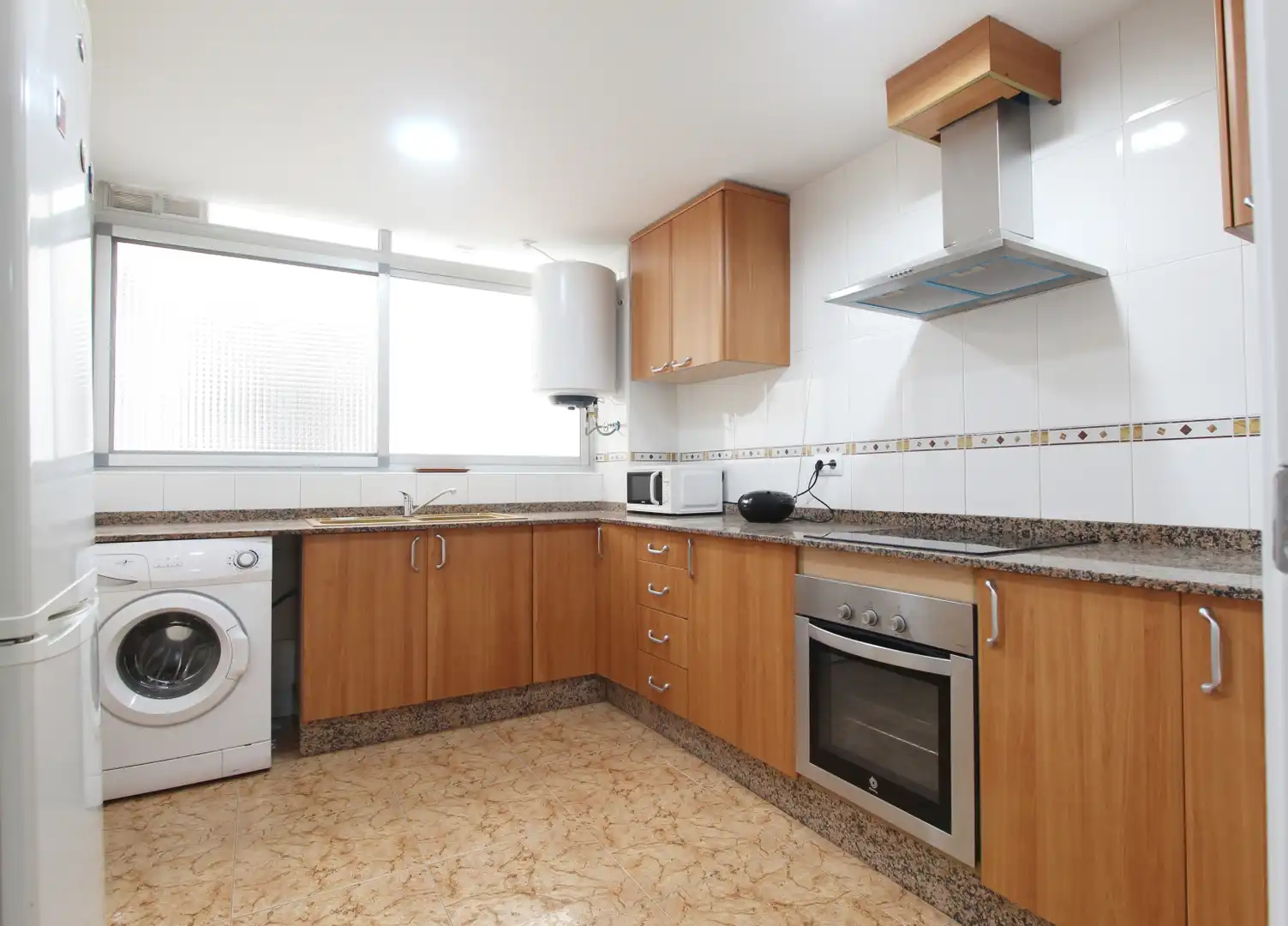 Cocina de Piso de alquiler en Alaquàs con Aire acondicionado, Calefacción y Amueblado