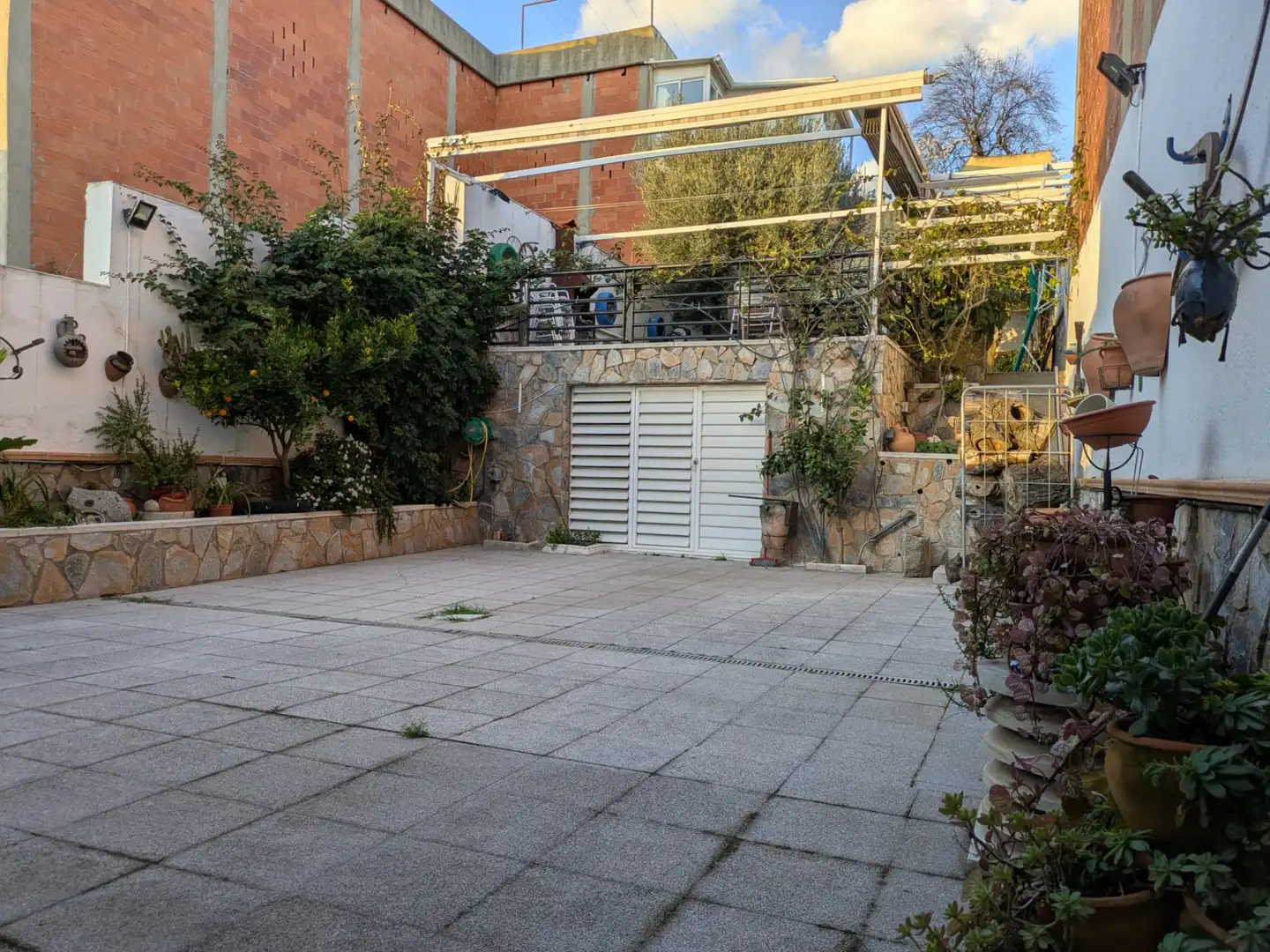 Terrasse von Haus oder Chalet zum Verkauf in Santa Coloma de Gramenet mit Klimaanlage, Heizung und Terrasse