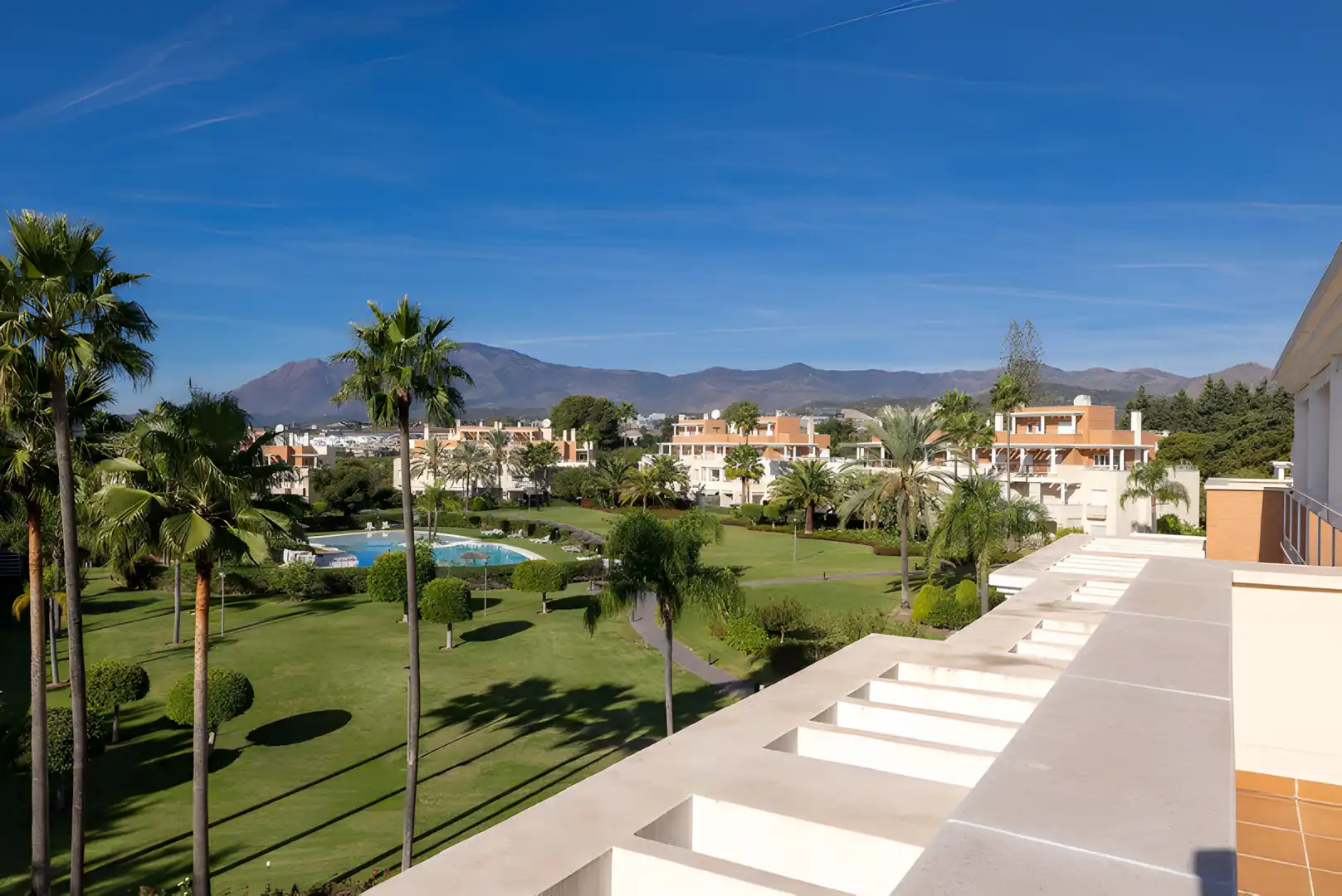 Àtic amb piscina en venda a Estepona Pueblo, imagen 20