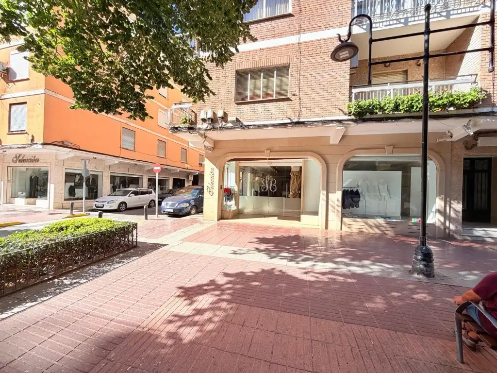 Business premises to rent in Avenida Vicente Ferri, imagen 16