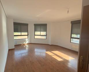 Sala d'estar de Dúplex en venda en  Albacete Capital amb Calefacció