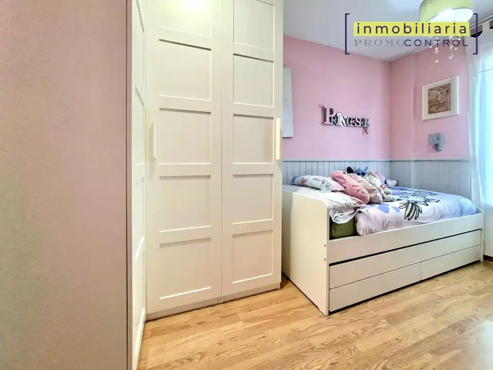 Habitación de Piso en venta en Zuera con Aire acondicionado, Calefacción y Parquet