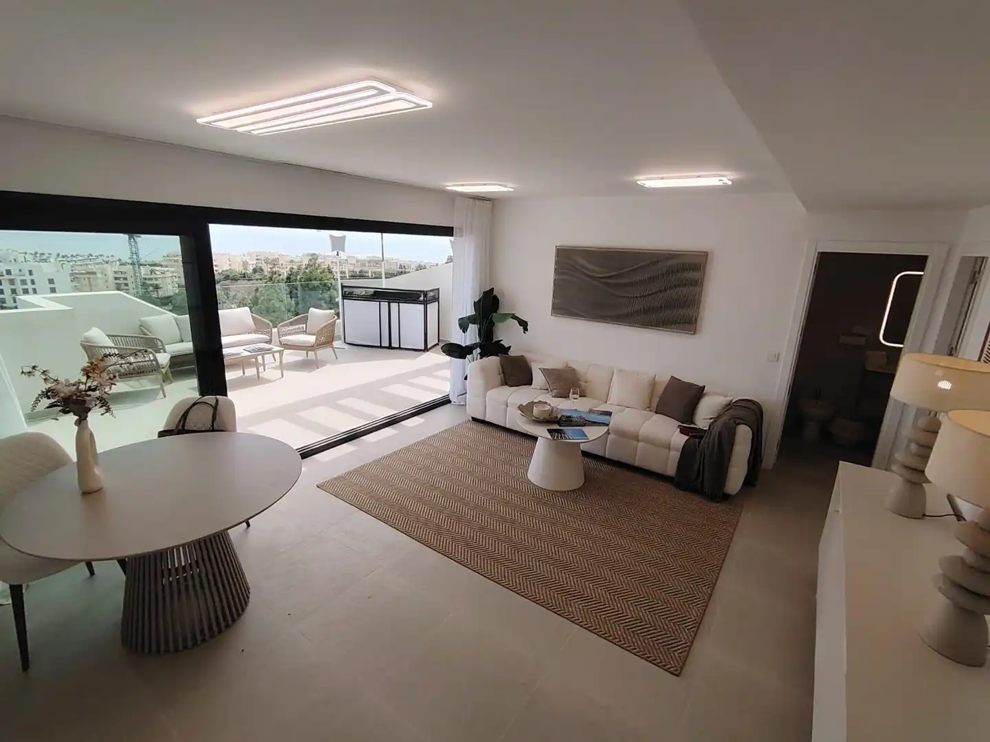Penthouse with pool for sale in El Faro de Calaburra - Chaparral, imagen 2