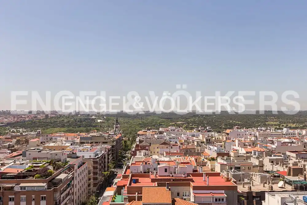 Vista exterior de Pis de lloguer en Madrid amb Aire condicionat, Calefacció i Parquet