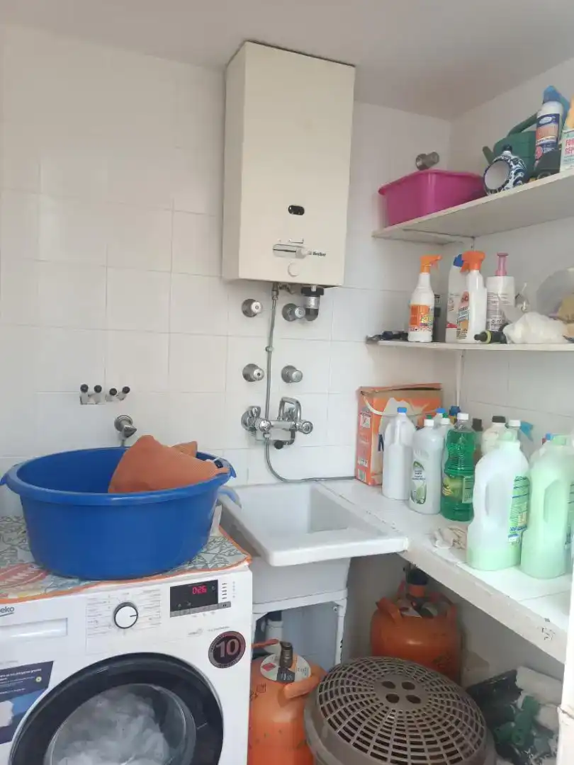 Cuina de Casa adosada en venda en Fuente Vaqueros amb Aire condicionat i Balcó