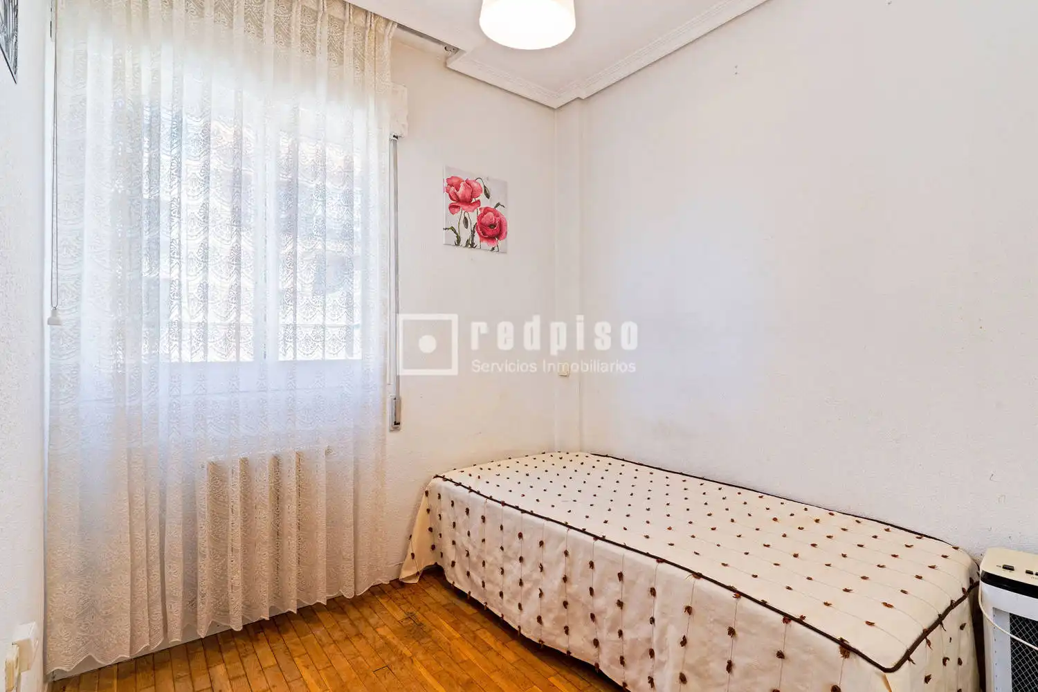 Habitación de Piso en venta en Madrid con Calefacción