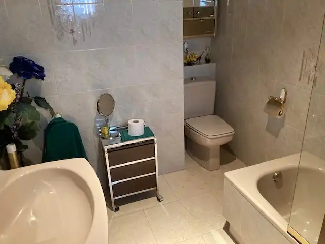 Baño de Piso en venta en Monzón con Amueblado