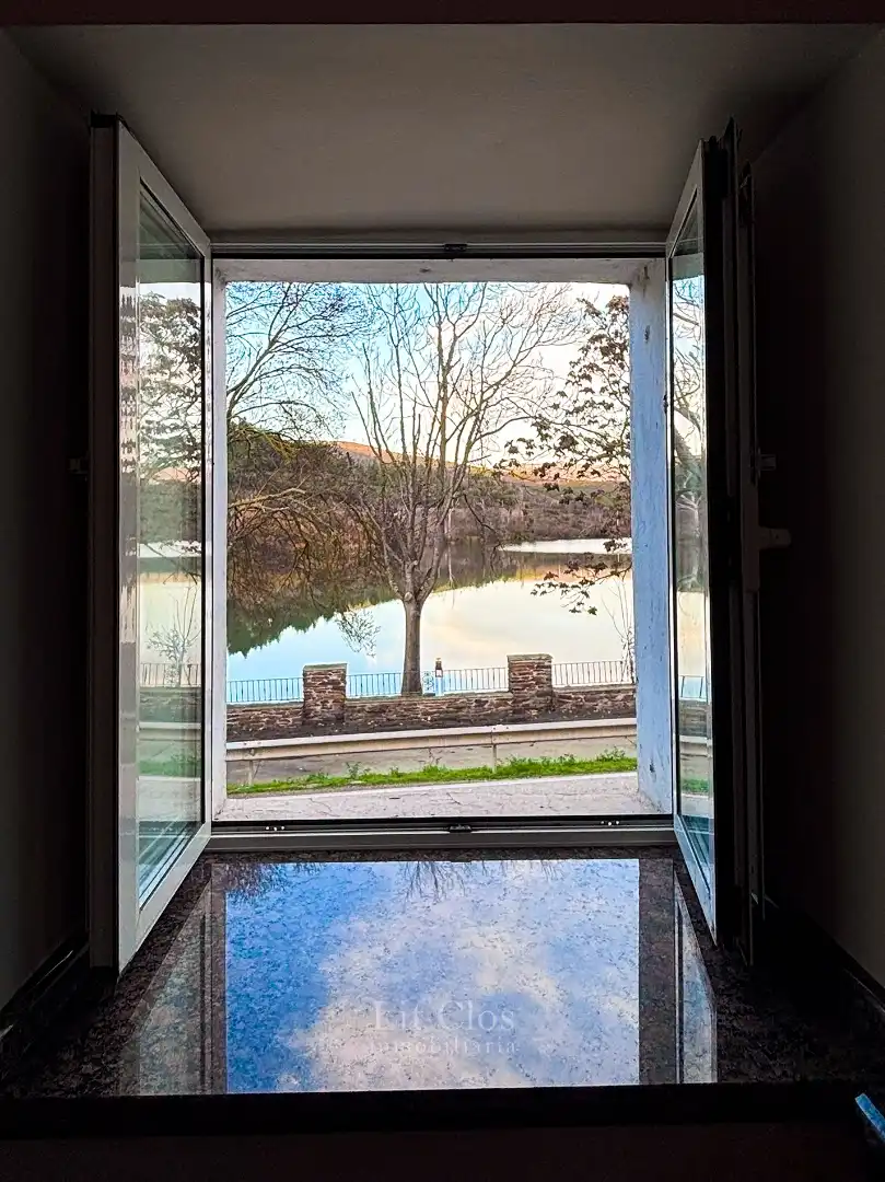 Vista exterior de Casa o xalet en venda en Carballeda de Valdeorras amb Calefacció i Moblat