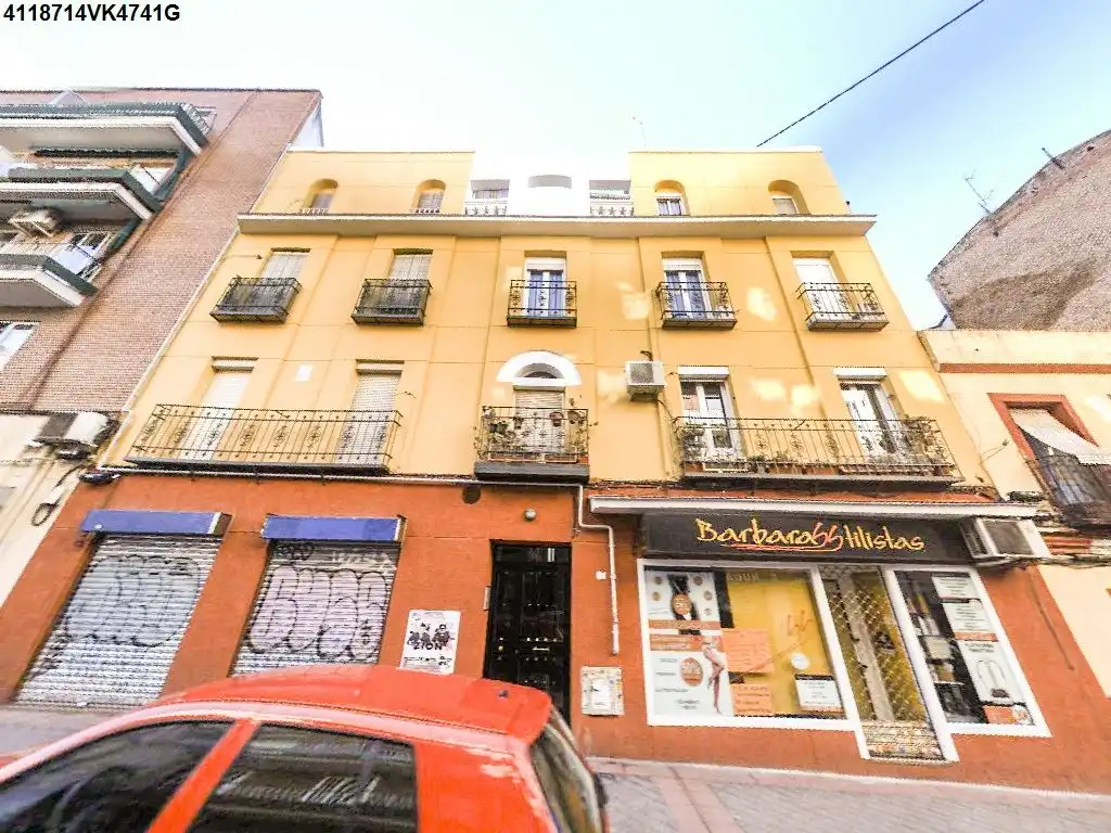 Vista exterior de Apartamento en venta en Madrid con Balcón