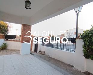 Exterior view of House or chalet to rent in Cubas de la Sagra  with Heating, Terrace and Storage room