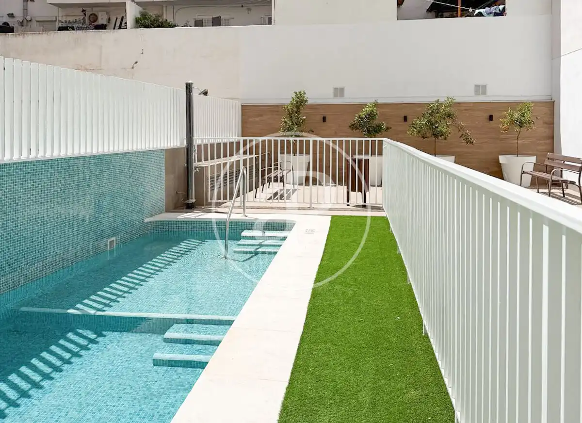 Piscina de Piso en venta en Valencia con Aire acondicionado, Calefacción y Terraza
