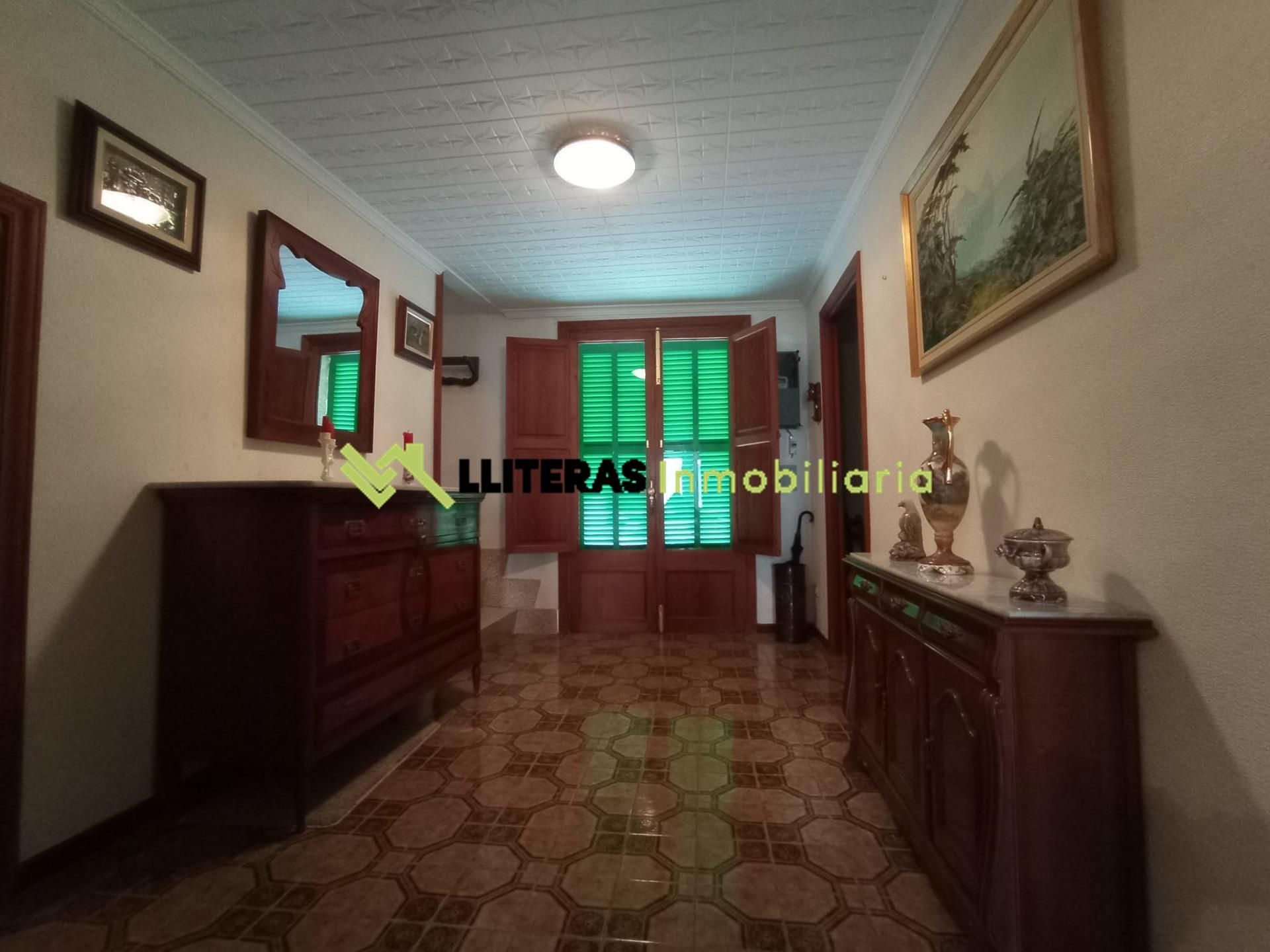 Houses for sale in Inca  with Air Conditioner and Storage room